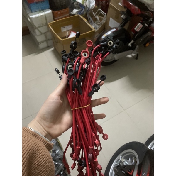Dây nối bình Acquy.
