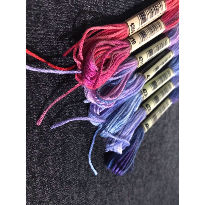 Chỉ thêu airo loang màu