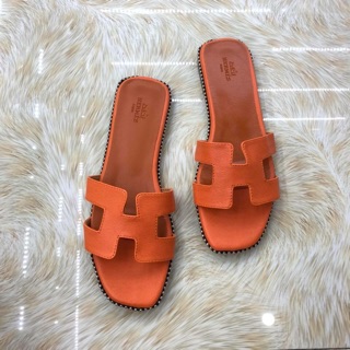 Hermes viền đinh