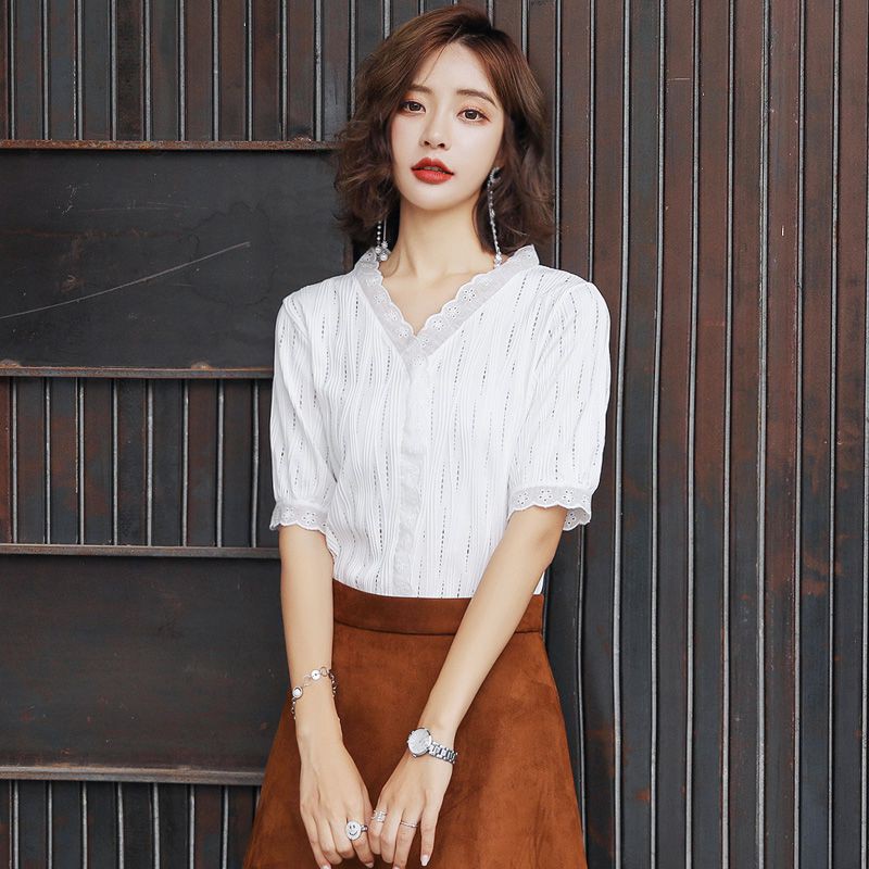 [Hàng nhập] Áo cổ chữ V màu trơn thiết kế dáng rộng thoải mái 04