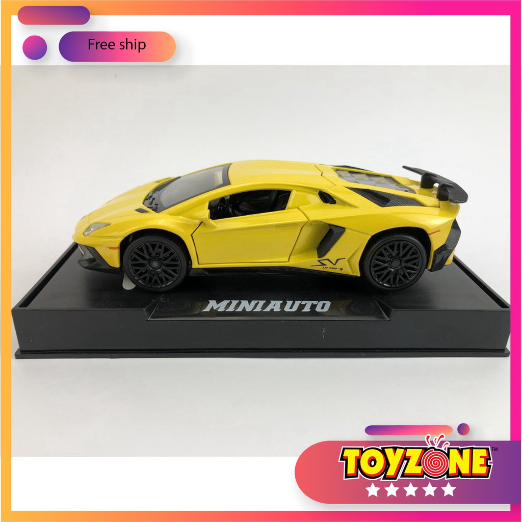 Xe mô hình tĩnh Lamboghini Aventador LP750 tỉ lệ 1:32 Chất liệu hợp kim - Màu Vàng