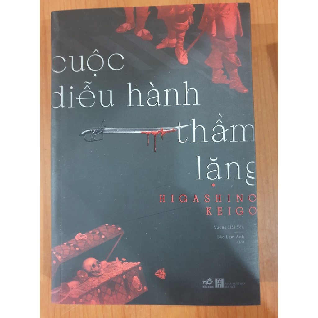 Sách Cuộc diễu hành thầm lặng nnam