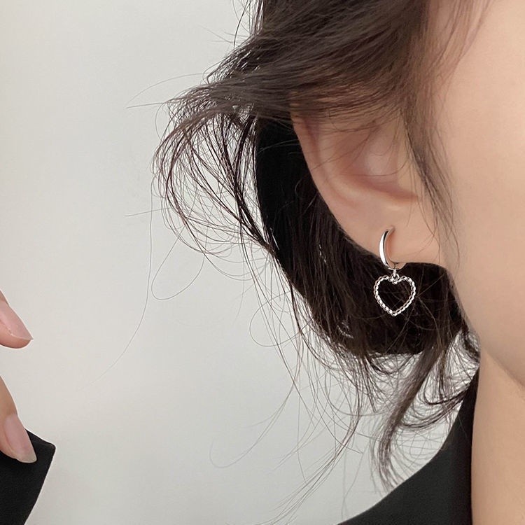 Hoa tai hình trái tim phong cách cổ điển dành cho nữ