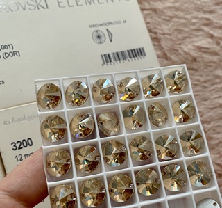 4 viên pha lê Swarovski 12ly hotfix