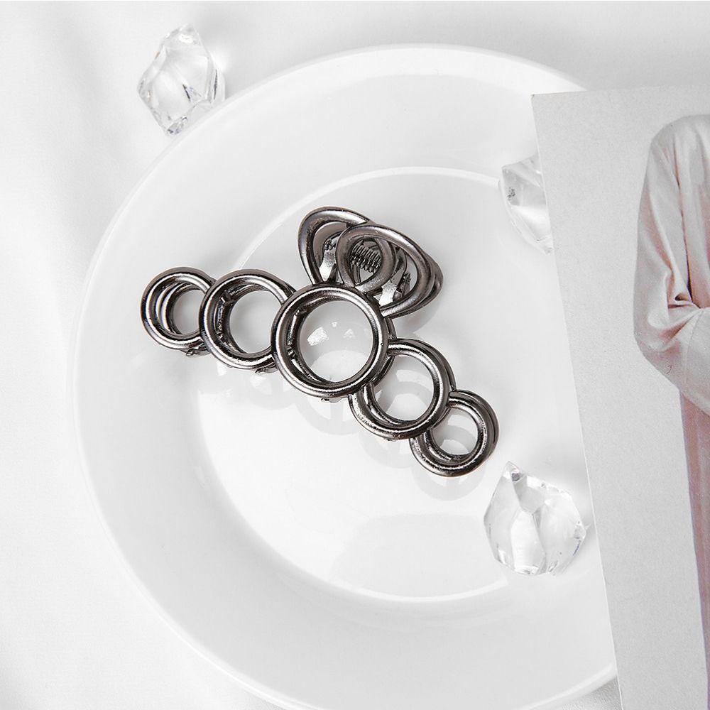 Kẹp Tóc Kim Loại Hình Tròn Rỗng Cho Nữ Khi Tắm 2life