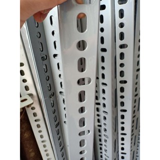 [4 cây] sắt v lỗ (4*4) dài 1m