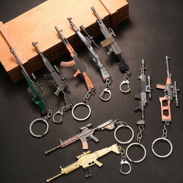 Móc khóa PUBG  FREEFIRE hợp kim 12 cm (súng AK, KAR98, SCAR, AWM, M4, M24, Shortgun, SKS, VSS, M1014)