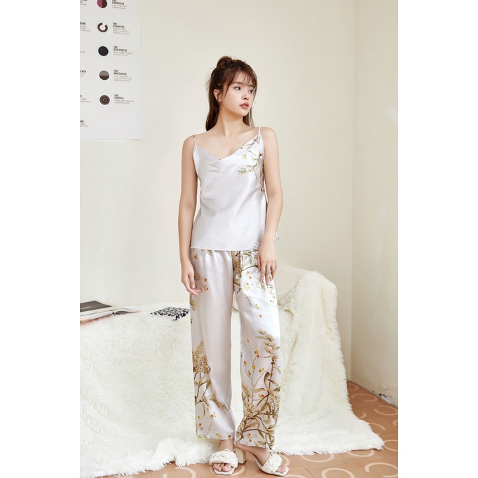 Bộ Đồ Ngủ Bằng Lụa Mát Không Tay Hở Lưng Thoải Mái Hàng Mới