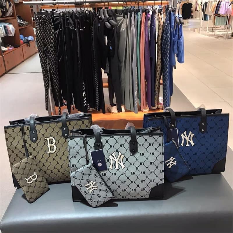 Túi Xách MLB Monogram Diamond Jacquard Shopper Bag New York Yankees 3AORL021N-50GRS Xám - Ib trước khi đặt hàng