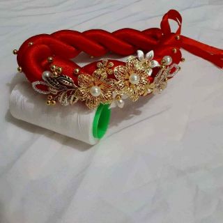 mấn đội đầu
