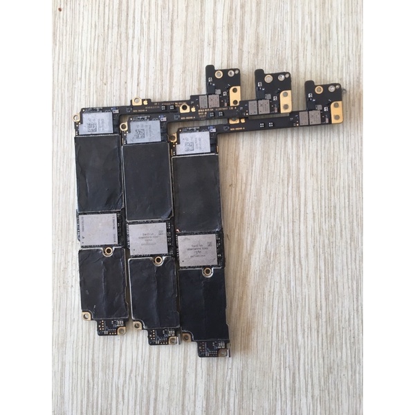 Main 7plus intel có ổ cứng