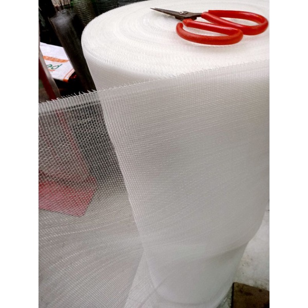 Lưới nhựa lọc mịn chống côn trùng.