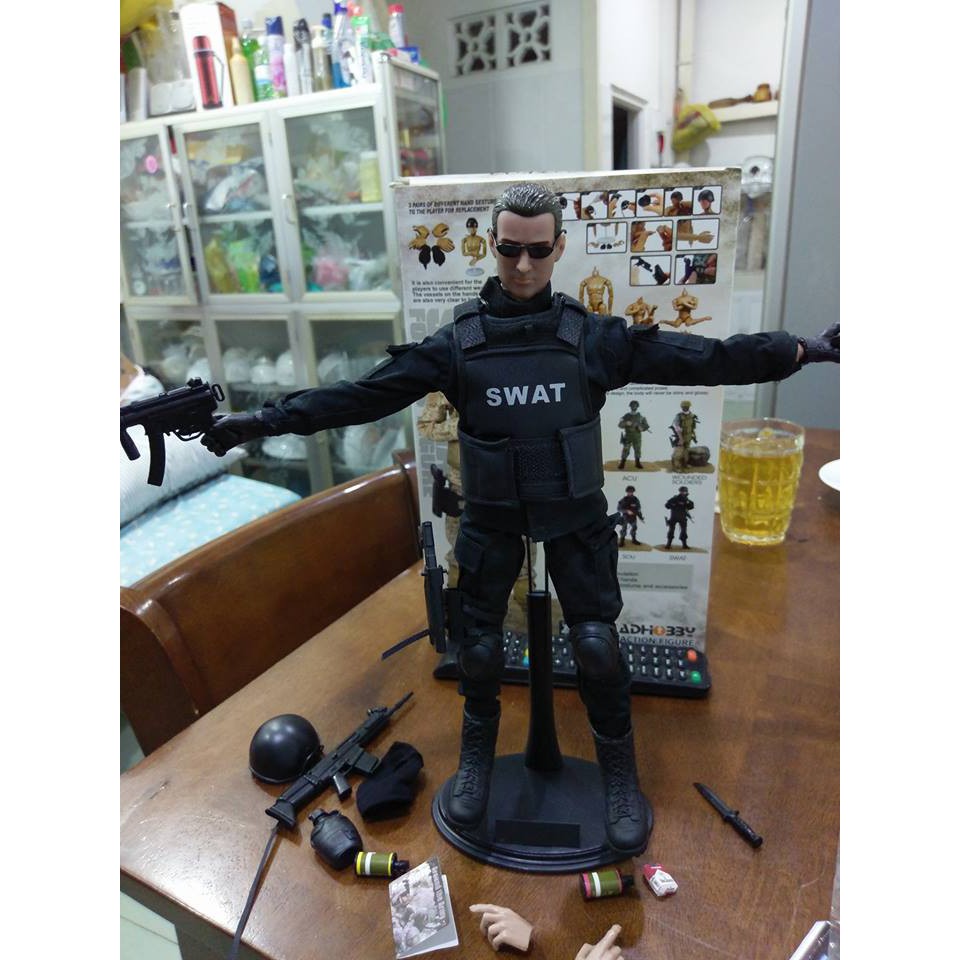 Mô hình đồ chơi nhân vật lính SWAT tỉ lệ 1/6 - cao 30cm