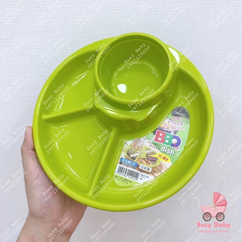 Khay ăn tròn Nhật Bản 4 ngăn có chỗ để cốc cho bé