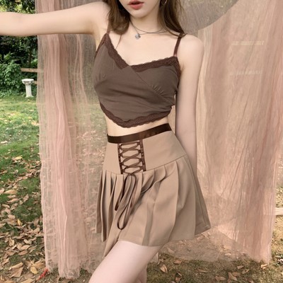 Mocha lace vest short sexy beauty back strap + pure desire high waist slim strap pleated skirt（Order separately）