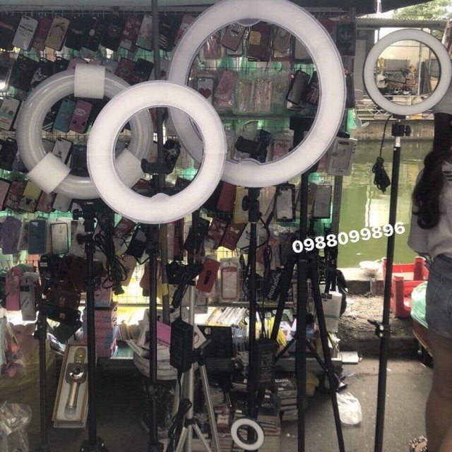 Giá đèn LED live stream 2 m D666