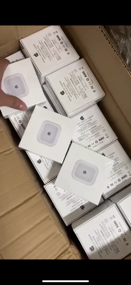 ⚡️Mới⚡️Sạc không dây cho Airpods