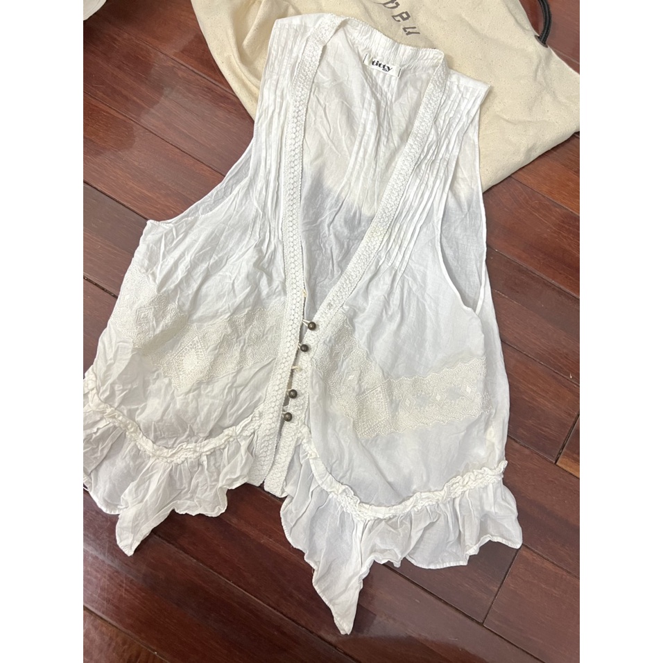 Áo trắng 2hand A2