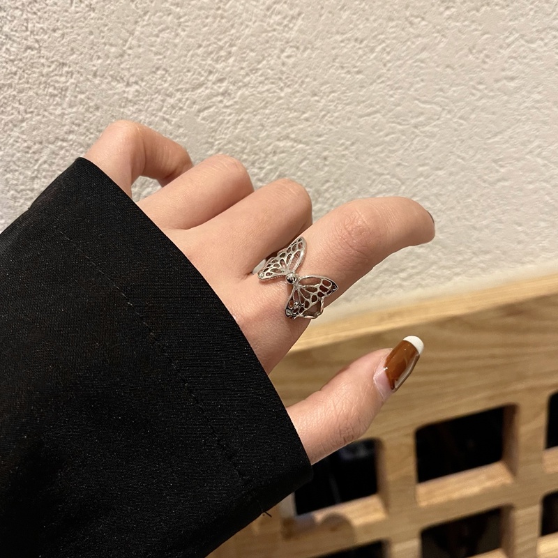 Nhẫn Hình Bướm Rỗng Phong Cách Retro Hàn Quốc Đơn Giản Cá Tính