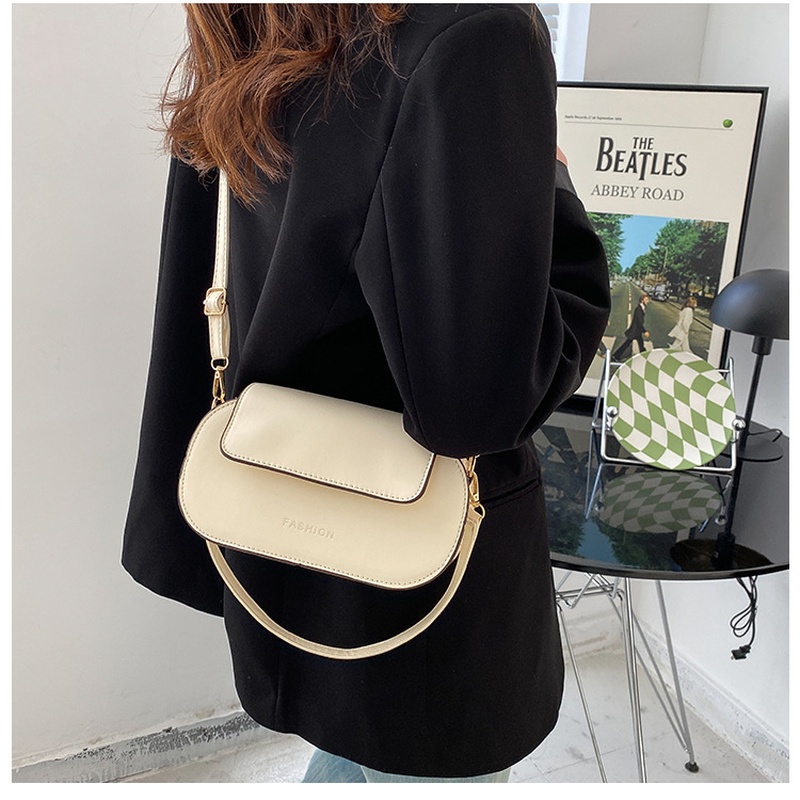 Túi Đeo Chéo Hình oval Màu Trơn Mẫu Mới 2022 NB00338