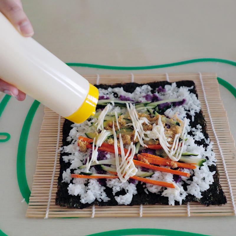 Bình Đựng Gia Vị 300ml 4 Lỗ Dạng Bóp Tiện Dụng Cho Nhà Bếp