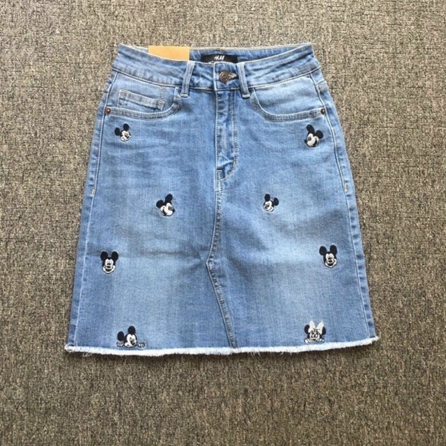 CHÂN VÁY JEANS NỮ TUA LAI THÊU HOẠT HÌNH ĐẬM NHẠT