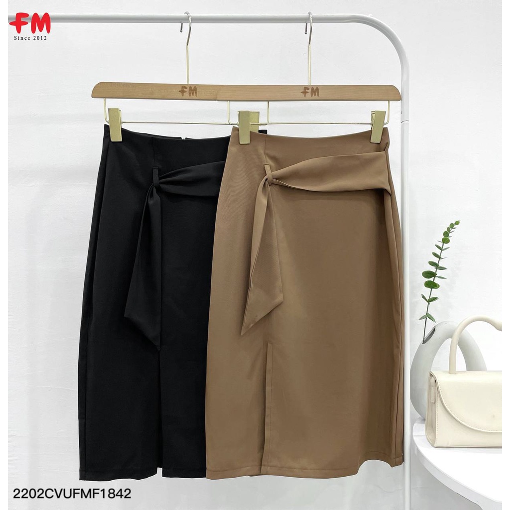 Chân váy công sở FM Style dáng midi trơn basic 2 màu đen be tôn dáng cho nàng thời trang Hàn Quốc 220218450