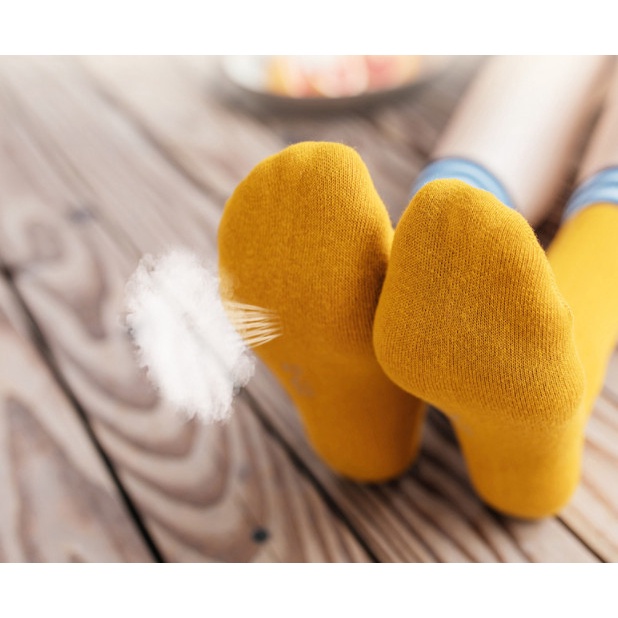 Vớ cotton dệt kim cao cổ đủ màu Nam Nữ phong cách trẻ trung, năng động.