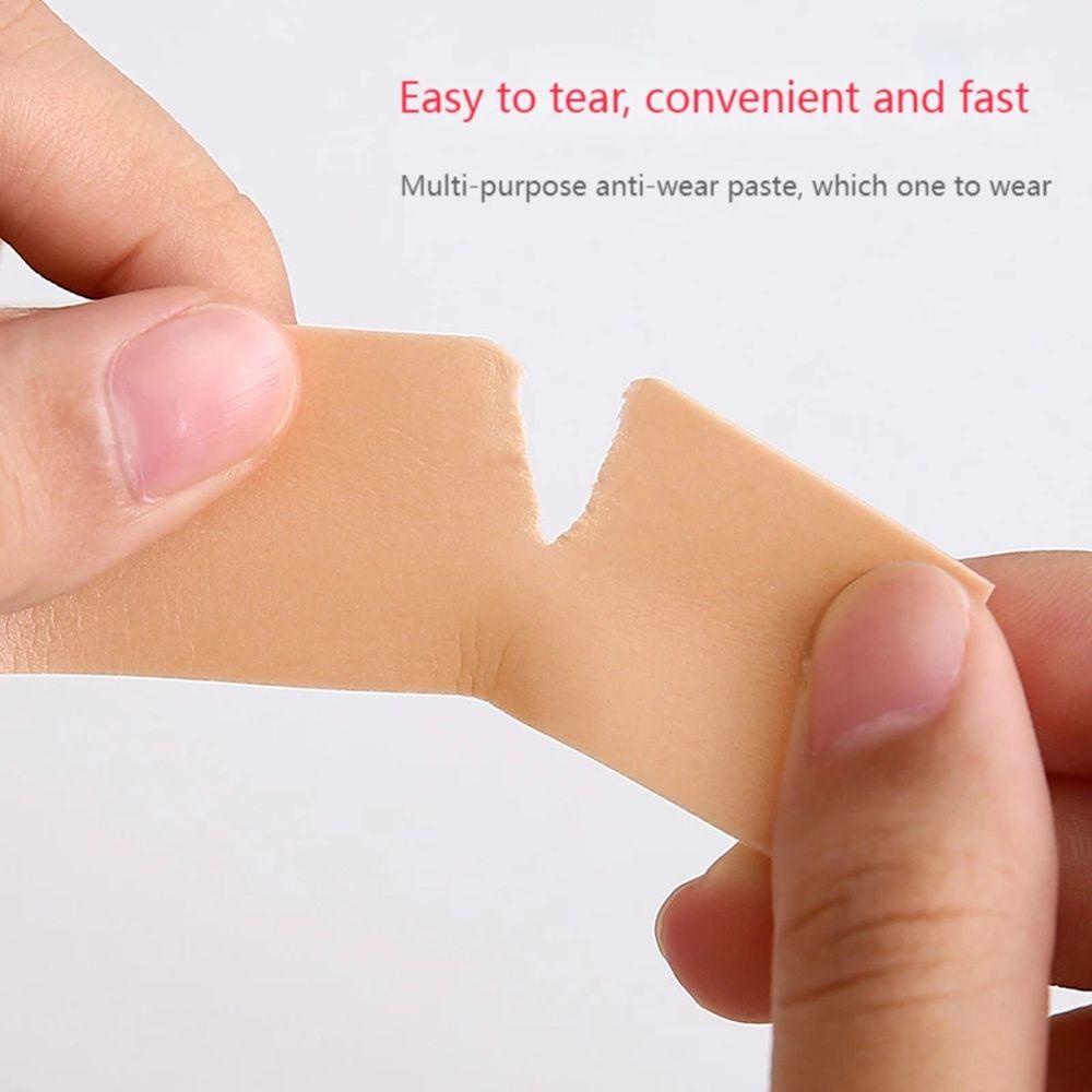 Đệm Silicone Gel Dán Gót Chân Chống Mòn Chống Nước Tiện Dụng Dành Cho Bạn Nữ