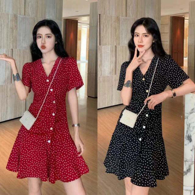 Đầm bi nhí 2 màu cổ V nút trắng xinh ngất ngây