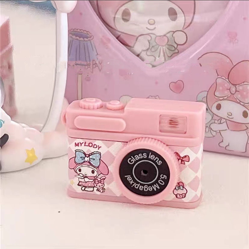 Móc Khóa Hình Máy Ảnh Sanrio Tai To Phát Quang Độc Đáo