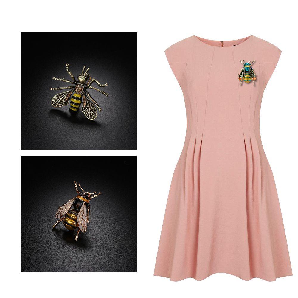 Huy Hiệu Cài Áo Hình Bumblebee Tráng Men Tinh Tế