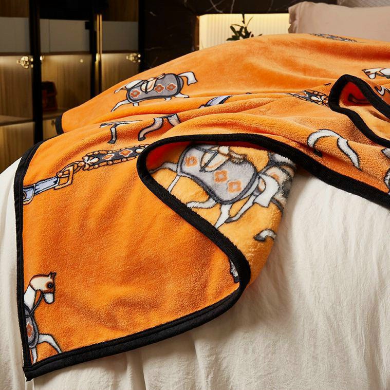 Chăn tuyết nhung sữa mềm mịn - Mềm đắp 4 mùa, chăn văn phòng kích thước 2mx2m3