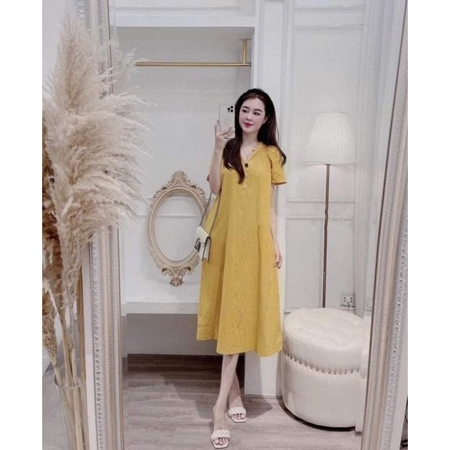 Đầm bầu vàng cổ tim thời trang