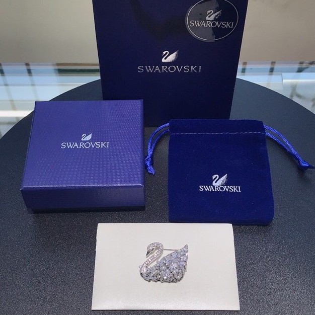 【Without losing luster】Swarovski SWAN LAKE Horse Eye Crystal Brooch-5240582