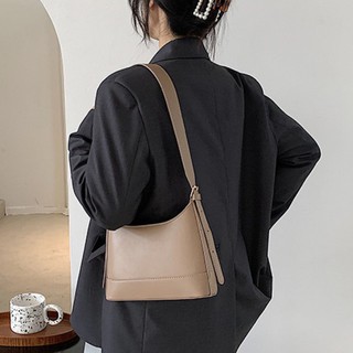 Túi đeo vai classic dáng tote nhỏ TC19