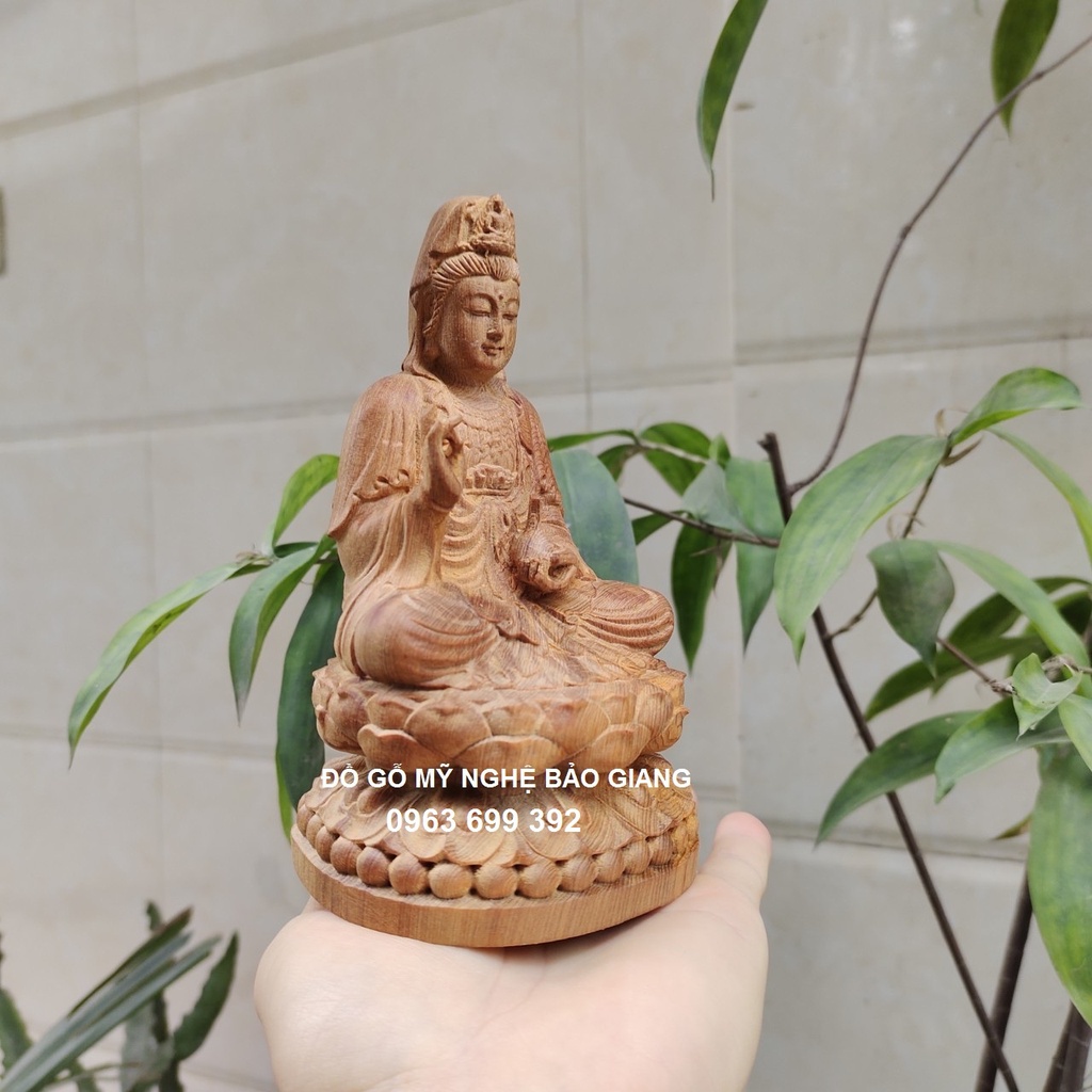 Tượng phật bà quan âm để ô tô gỗ ngọc am thơm nức