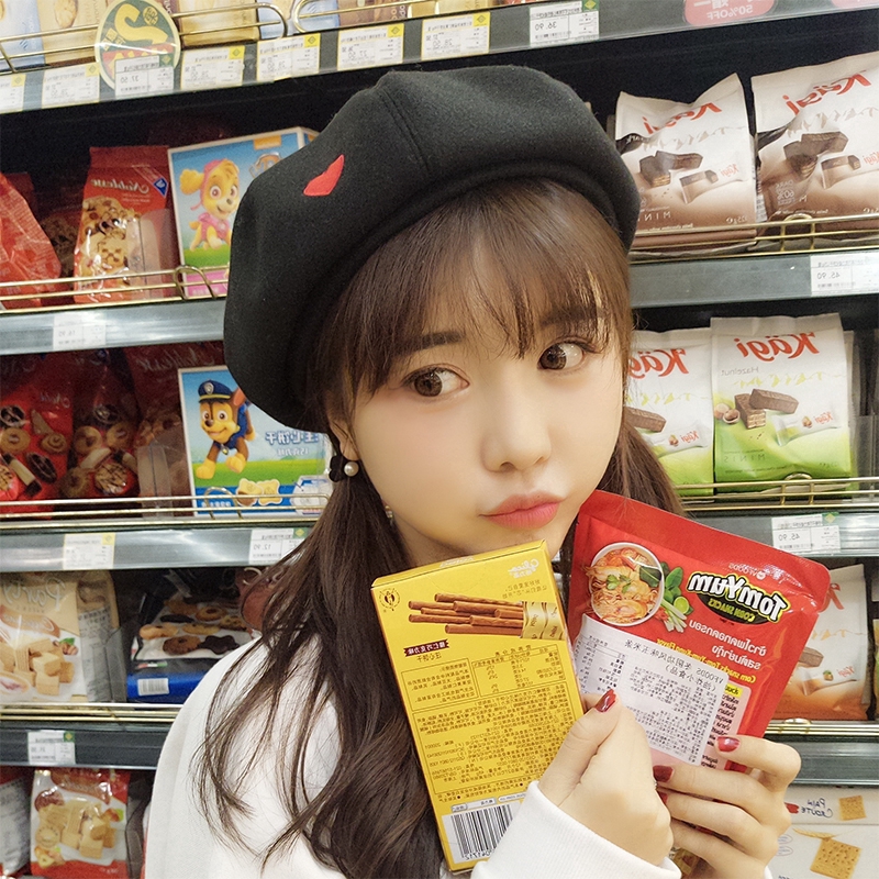 Cute and youthful style beret hat for women