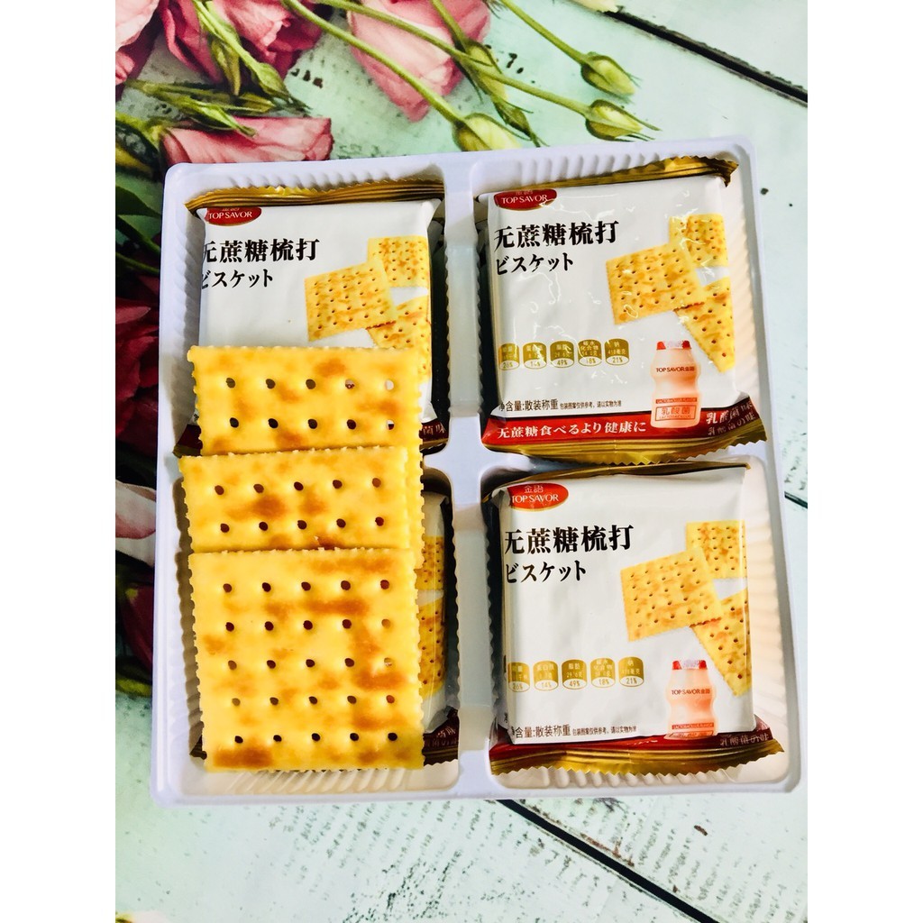 Bánh Ăn Kiêng Không Đường Soda Crackers Top Savor