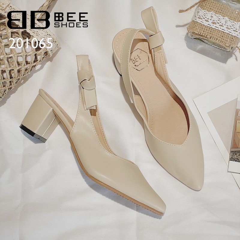 BEESHOES - GIÀY BÚP BÊ NỮ MŨI NHỌN QUAI NƠ - GIÀY BÚP BÊ NỮ ĐẾ VUÔNG CAO 5 PHÂN SẴN MÀU ĐEN - BE - TRẮNG 201065