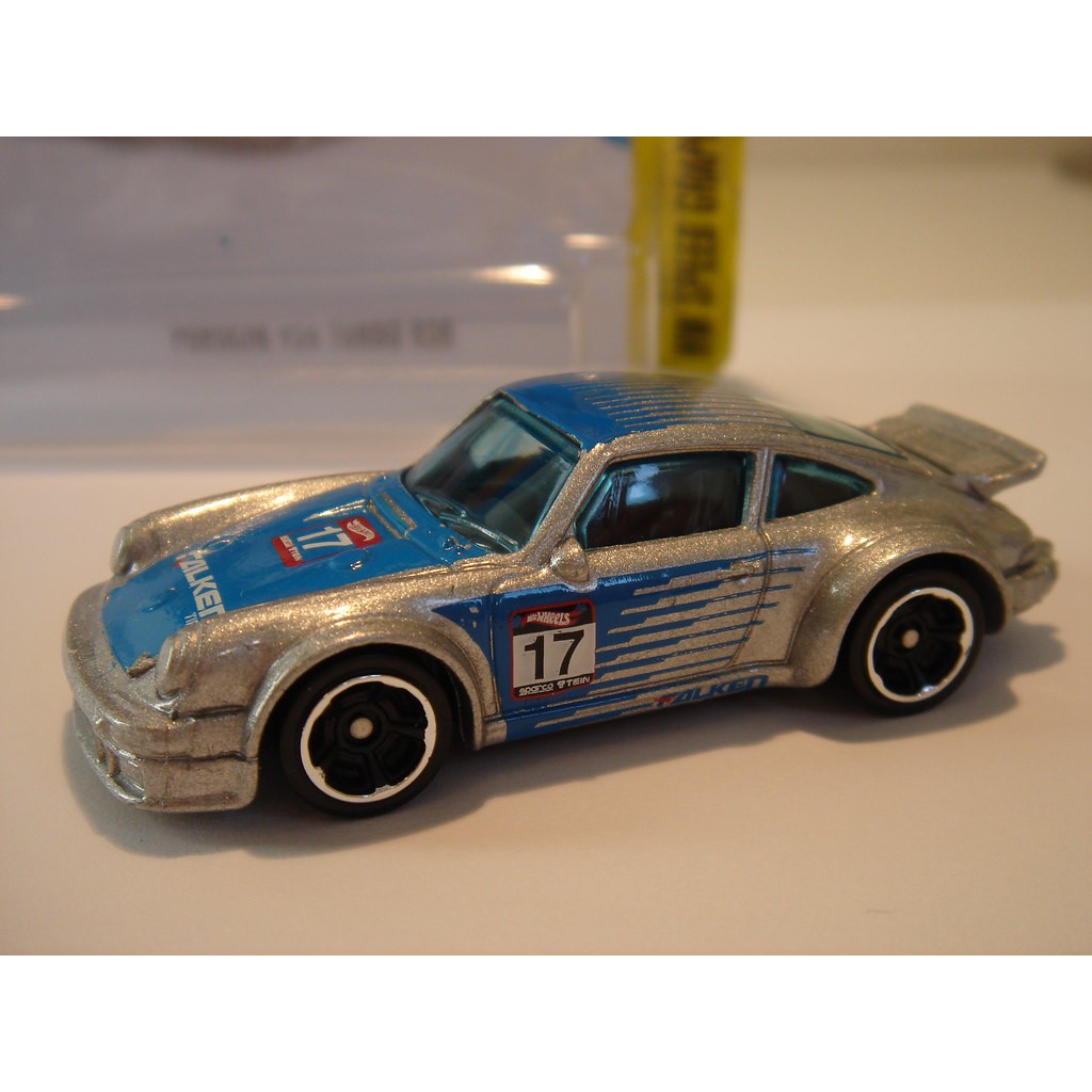 Đồ Chơi Mô Hình Xe Hotwheel Porsche T6