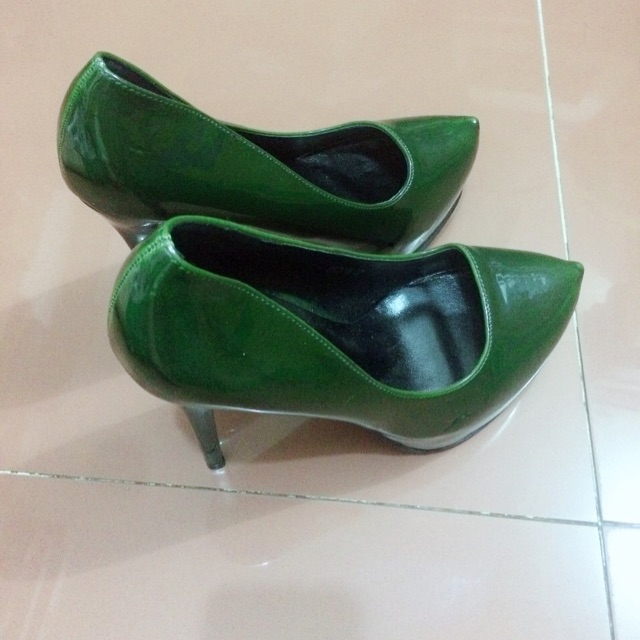 Giày qchau đế độn 250k sale 150k