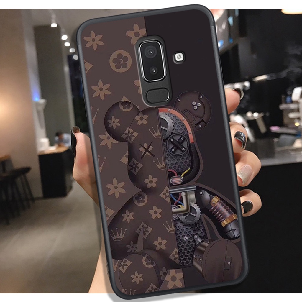 [HOT]ỐP SAMSUNG J8 - J6 PLUS - A6 PLUS - A8 PLUS , In Hình Gấu Robot họa tiết L-V màu sắc cực đẹp.