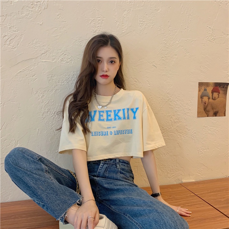 ÁO THUN CROPTOP FORM RỘNG FREESIZE <72KG IN CHỮ WEEKIIY DỄ THƯƠNG HÀN QUỐC CR22015