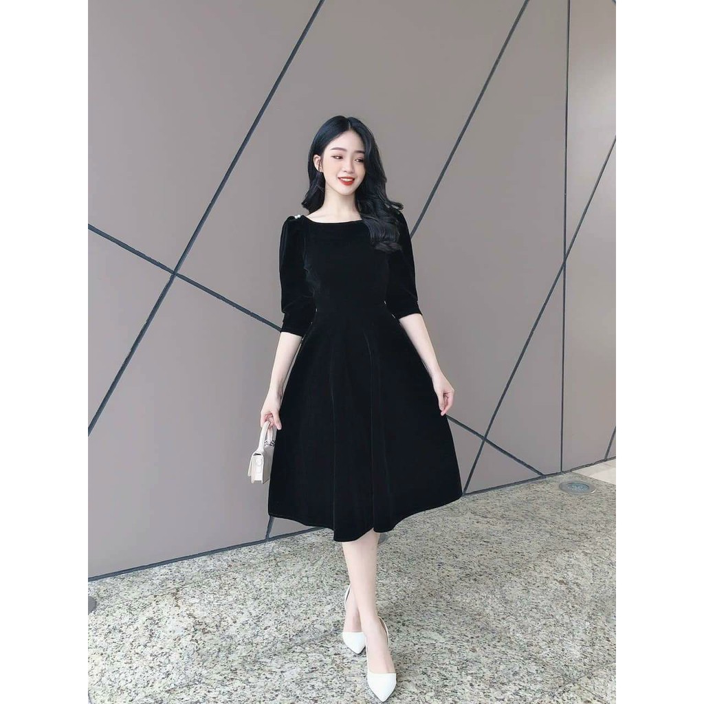 Váy nhung xòe, váy đầm thiết kế sang chảnh cổ thuyền khuy trai tay dài.
