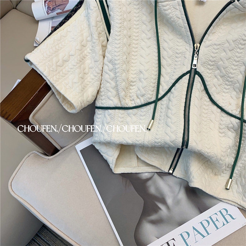 Set Áo Thun Ngắn Tay Có Khóa Kéo + Quần Đùi Ống Rộng Thời Trang Cho Nữ