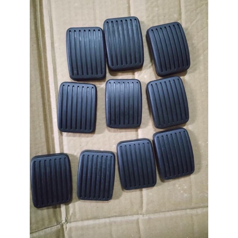 Lót đệm chân phanh chân côn kia morning huyndai i10 getz carens vvv... xịn chĩnh hãng