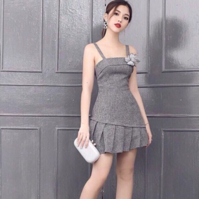 Đầm peplum