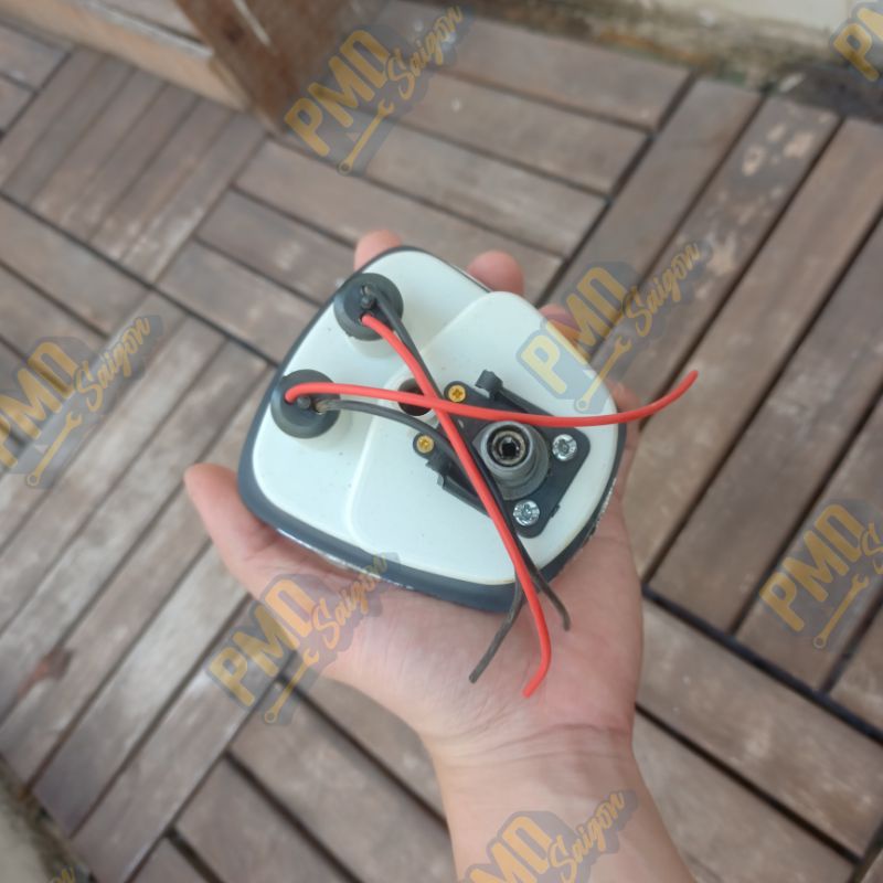 Đồng hồ cub cánh én có kim chạy được