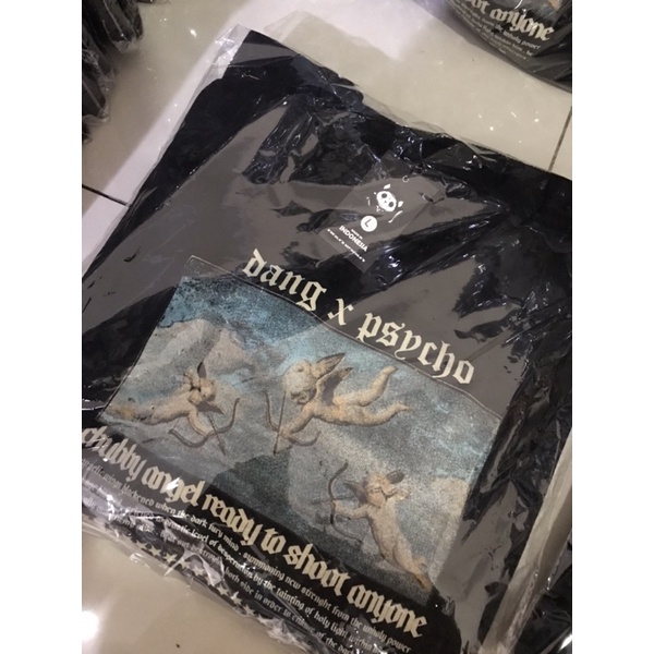 Màn hình điện tử của Russ Crack DANG X PSYCO SWEATER | BigBuy360 - bigbuy360.vn